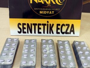Mardin’de Madde Bağımlılarına Satılan 250 Adet Kırmızı Reçete Tableti Ele Geçirildi