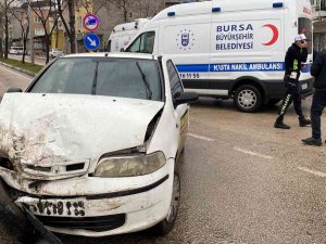Bursa’da Sağanak Yağış Kaza Getirdi