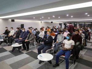 Talas’ta “Gençlerle Kitap Sohbetleri”nin Üçüncüsü Gerçekleşti