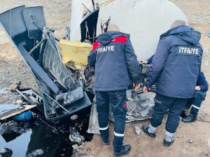 Cizre-nusaybin Karayolunda Tır Şarampole Yuvarlandı: 1 Yaralı
