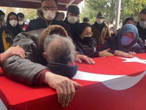 Şehit Babası Tabut Başında Oğlundan Helallik İstedi