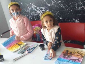 Geleceğin Ressamları Bu Kursta Eğitim Alıyor
