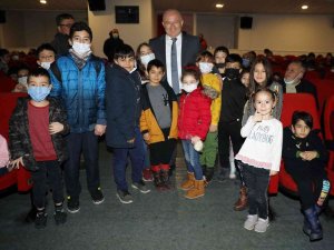 Menteşe Belediyesi’nden Öğrencilere Ücretsiz Sinema
