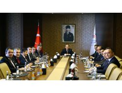 Bakan Çağatay Kılıç, Beşiktaş Yönetimi'ni Kabul Etti