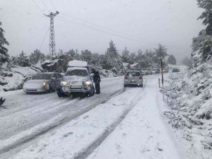 Antalya-konya Karayolu Araç Trafiğine Kapatıldı