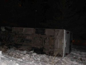 Palandöken’de Otobüs Şarampole Uçtu: 25 Yaralı