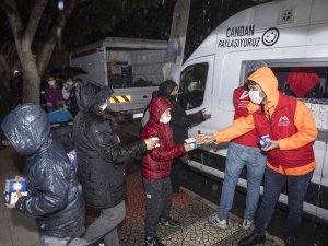 Mersin’de 20 Bin Kandil Simidi Dağıtıldı