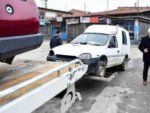 Kaderine Terk Edilen Hurda Araçlar Toplanacak