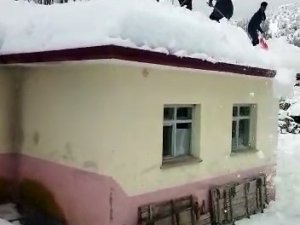 İ̇mece Usulü Kar Temizliği
