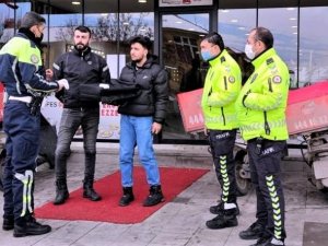 Polislerden Kuryelere Bilgilendirme Yapıldı