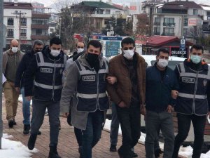 Elazığ’da Bir Evden Hırsızlık Yapan 4 Şüpheli Tutuklandı