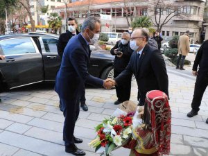 Bakan Özer: "7 Şubat Günü 81 İlde Eğitim Öğretimin İkinci Dönemi Kaldığı Yerden Devam Ediyor"