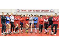 Hentbol Bayanlar Süper Ligi