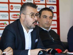 Antalyaspor, Yeni Transferleri İçin İmza Töreni Düzenledi