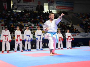 Türkiye Büyükler Karate Şampiyonası’nın Açılış Seremonisi Yapıldı