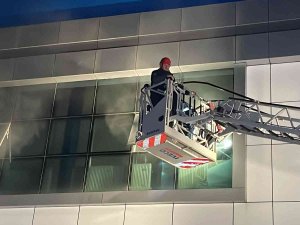 Fabrikadan Çıkan Dumanlar Korkuttu