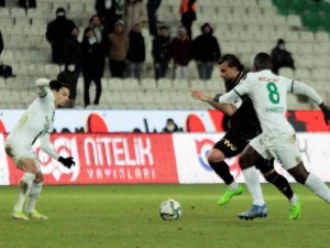 Spor Toto Süper Lig: Konyaspor: 0 - Giresunspor: 0 (İ̇lk Yarı)