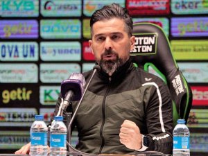İ̇lhan Palut: “Skoru Artıramasak Da Maçı 1-0 Kazanmayı Bildik”