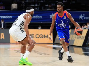 Thy Euroleague: Anadolu Efes: 78 - Ldlc Asvel: 72
