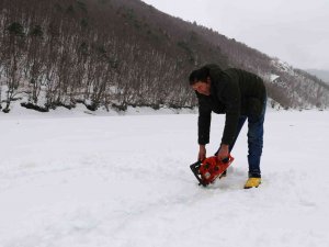 Boraboy Gölü’nde İlk: 50 Cm Buz Oluştu