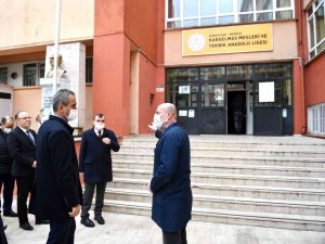 Bakan Özer, Zonguldak’ta Okullarda İncelemelerde Bulundu