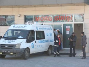 Hastane Dönüşü Hayatını Kaybeden Çiftin Cenazeleri Yakınlarına Teslim Edildi