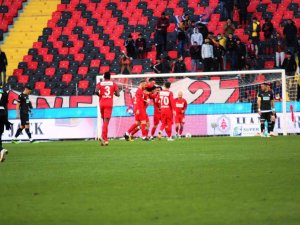 Spor Toto Süper Lig: Gaziantep Fk: 5 - Dg Sivasspor: 1 (Maç Sonucu)