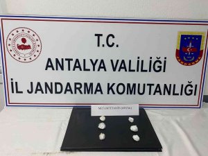 Jandarmanın Yol Uygulamasında Uyuşturucu Ele Geçirildi