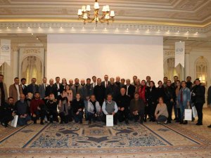 Van’ın Beş Yıldızlı Otelinde İlk Tahran İnfosu Düzenlendi