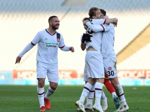 Spor Toto Süper Lig: Fatih Karagümrük: 1 - Yeni Malatyaspor: 0 (Maç Sonucu)
