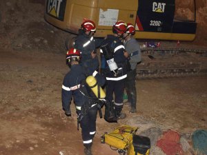 Fas’ta 32 Metre Derinliğindeki Kuyuda Mahsur Kalan Çocuk 5 Gün Sonra Çıkarıldı