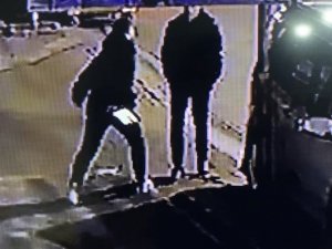 Kız Arkadaşının Yanında Dehşeti Yaşadı