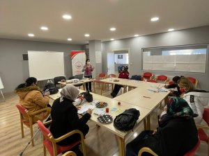 Velilere Aile İçi İletişim Eğitimi Verildi