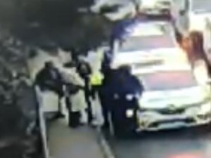 Etiler’de Hareketli Anlar, Polis, Yaşlıları 1 Milyon Lira Dolandıran Şahsı Suçüstü Yakaladı