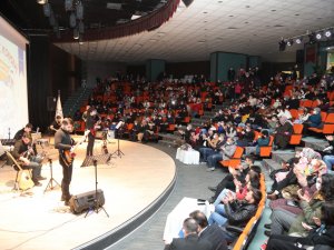 Darıca’da Gençlik Konseri Düzenlendi
