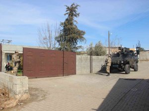 Miras Kavgasında Kız Kardeşi İle Eniştesini Öldürdü