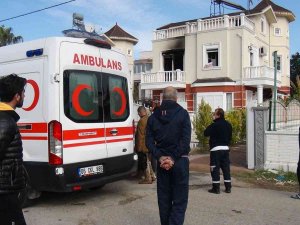 Uyuşturucu Bağımlılığından Kurtulmak İçin Kendini Zincirlediği Lüks Villada Çıkan Yangında Can Verdi