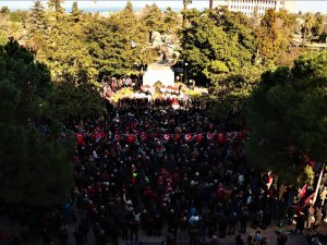 Siyasi Partiler Ve Stk’lardan Onur Anıtı Saldırısına Tepki