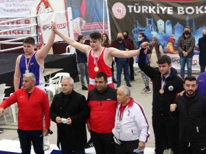 Türkiye Gençler Boks Şampiyonası’nda Madalyalar Sahiplerini Buldu