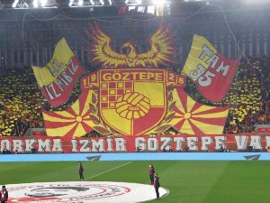 Göztepe Taraftarından Koreografi Şovu