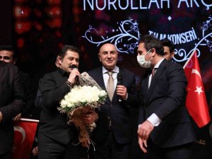 Nurullah Akçayır, 41. Sanat Yılını Keçiören’deki Konseriyle Kutladı