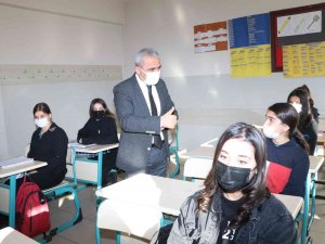 Hakkari’de İkinci Yarıyıl İçin İlk Ders Zili Çaldı