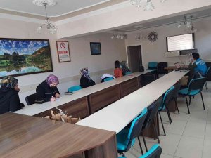 Şaphane’de Okullarda Gıda Alanında Çalışan Personele Hijyen Eğitimi