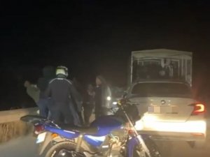 Antalya’da Su Kanalına Adam Atma Kavgası