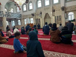 Siirt Belediyesi Yetim Çocukları Ağırladı