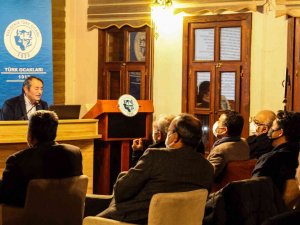 Eğitimde Sürekli Değişiklik Yerine Sürekli Geliştirme Hedeflenmeli