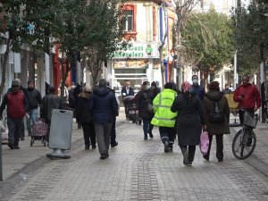 Vakaların En Çok Arttığı O İlde Maskesiz Gezen Vatandaşlar ’Pes’ Dedirtti