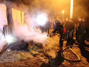 Amasya’da Samanlık Yangını: 100 Balya Saman Kül Oldu