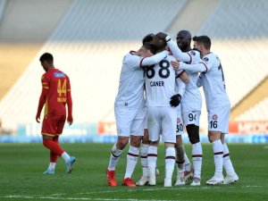 Yeni Malatyaspor, Ligde Kalma Umutlarını Tüketiyor