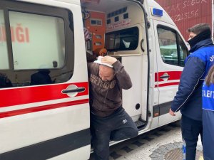 Üsküdar’da Bir Binada Patlama Meydan Geldi. Olay Yerine İtfaiye Ekipleri Sevk Edildi.